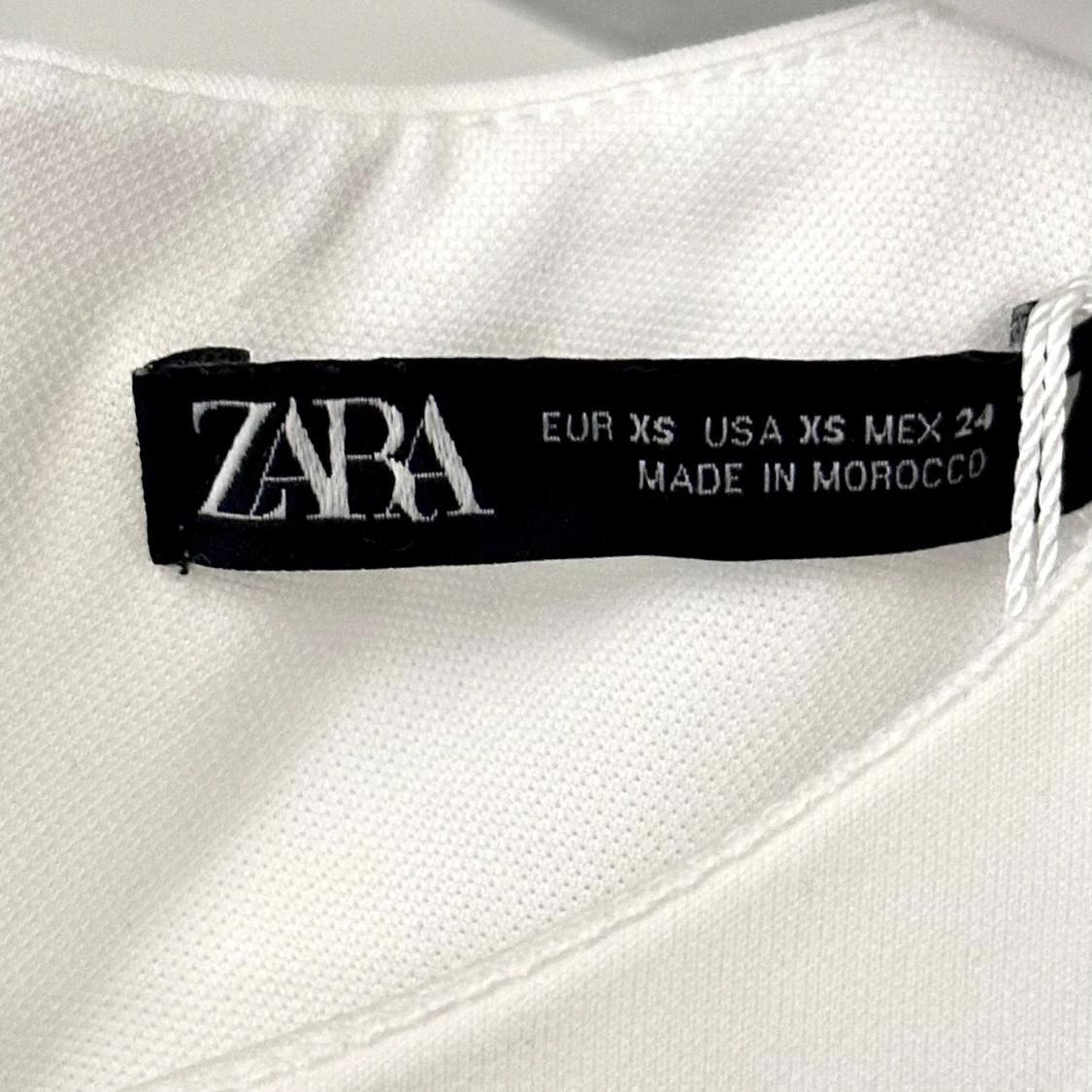 Vit croppad topp från Zara - 2