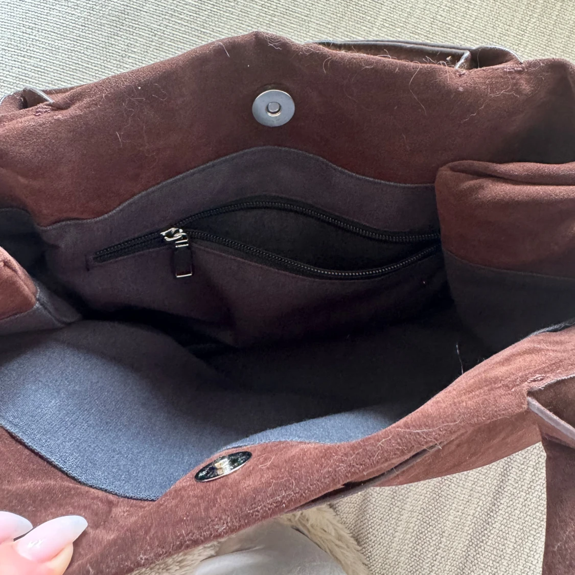 Mörkbrun mocka handväska - 2