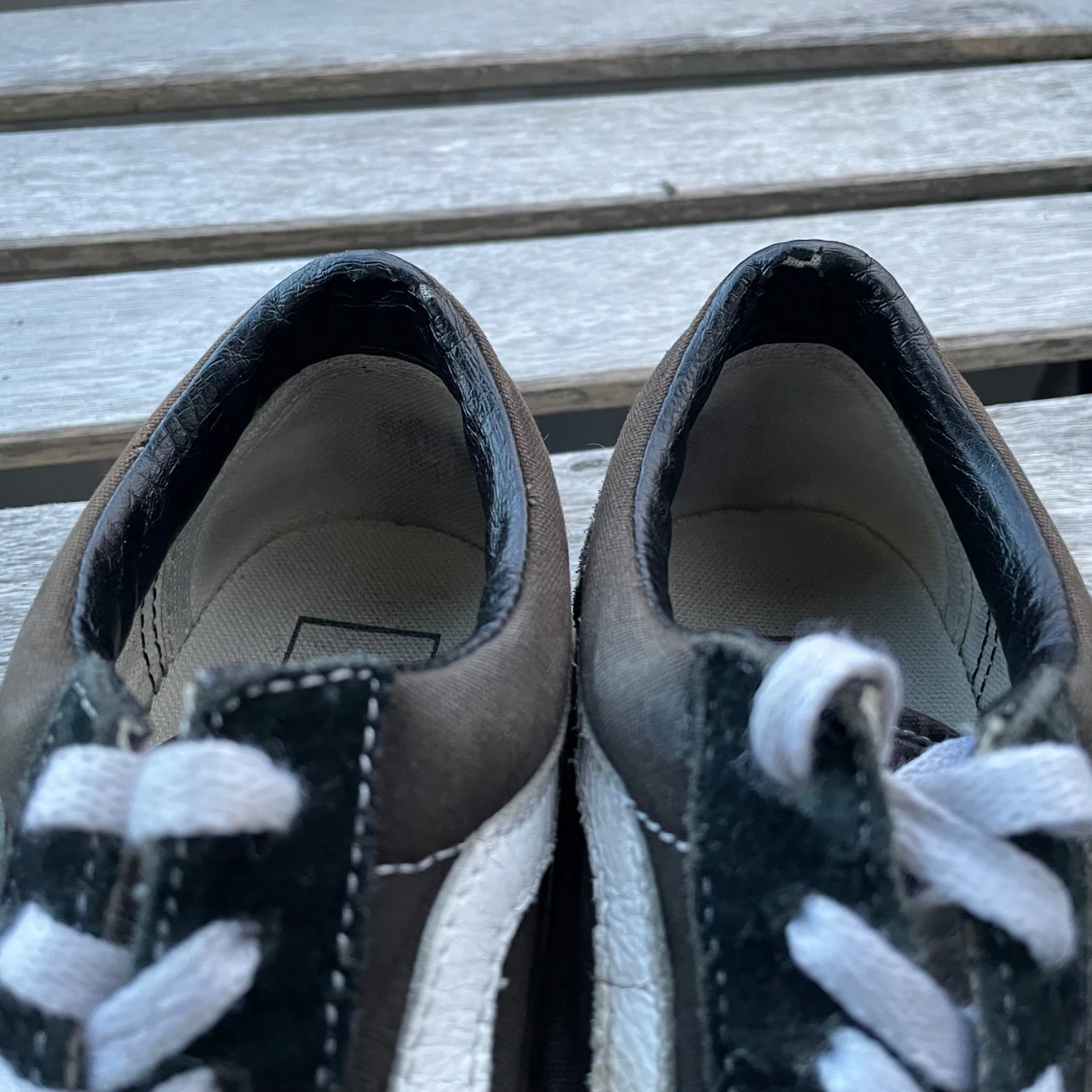 Klassiska svarta Vans - 2