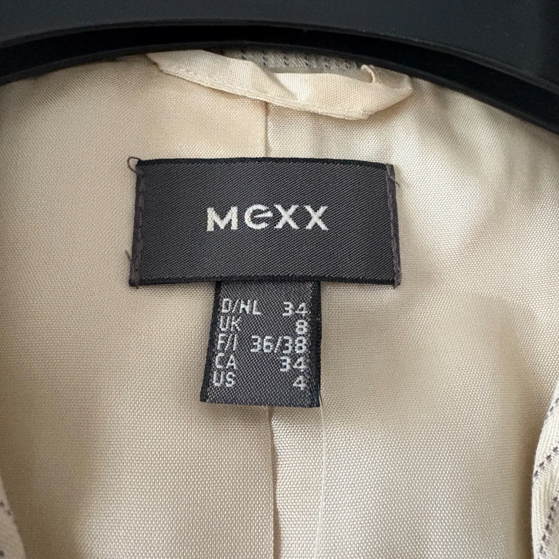 Beige randig kavaj från Mexx - 1