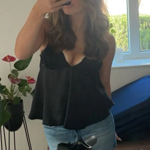 Svart spetstopp - Topp från Zara❣️