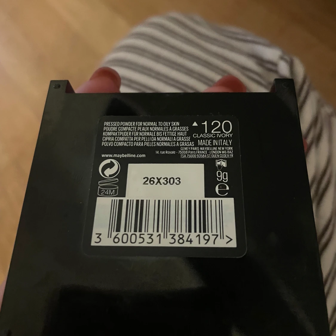 Maybelline Fit Me Matte + Poreless puder - 2