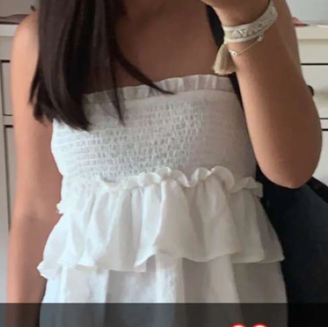 Vit volang topp med smock - 2