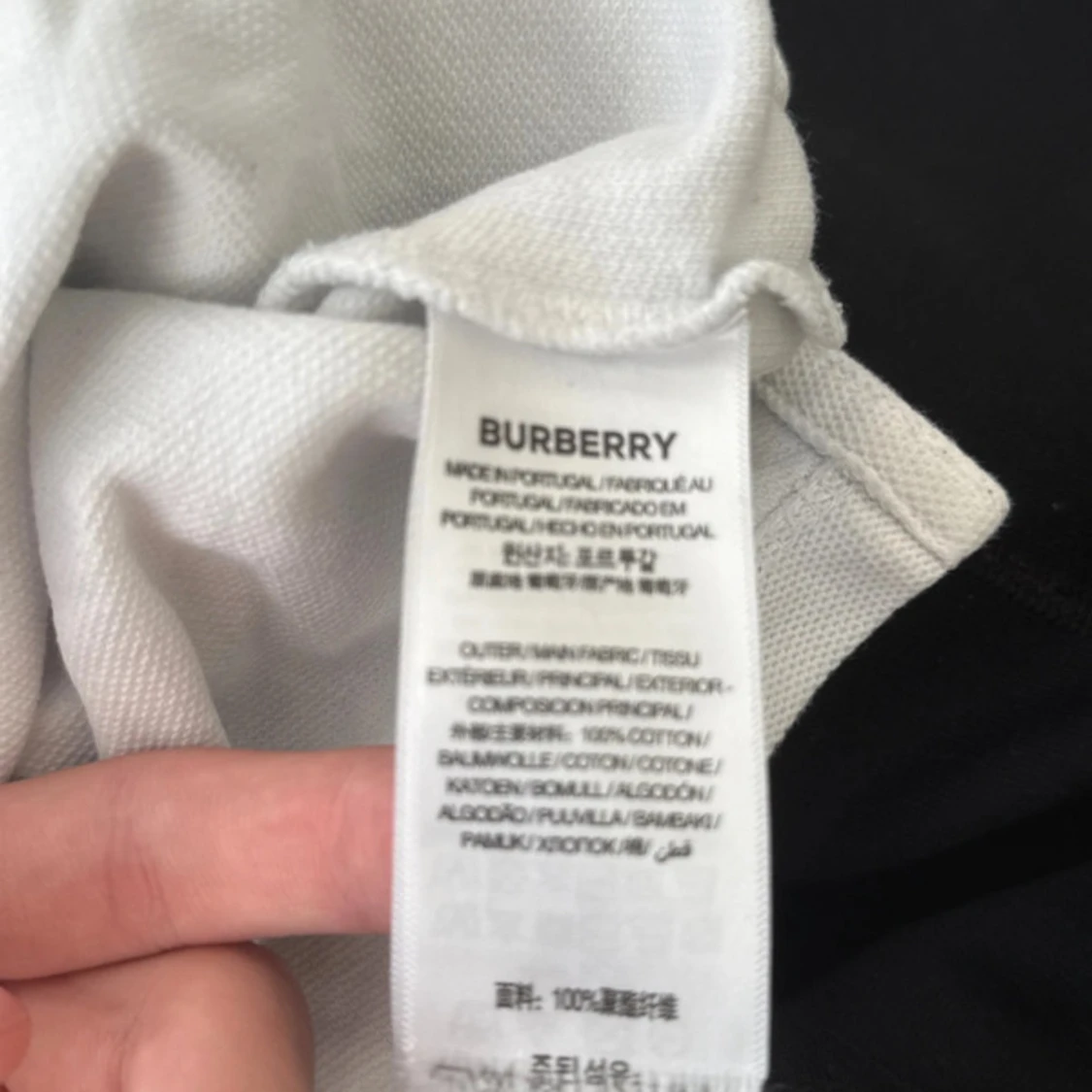 Vit Burberry pikétröja  - 3