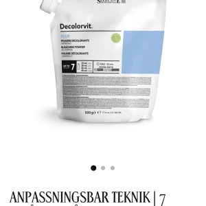 Decolorvit blekningspulver & väteperoxid - Decolorvit Plus blekningspulver 500g och Colorevo Oxy väteperoxid 1000ml i olika styrkor. Perfekt för dig som vill ljusa upp håret rejält. Kommer i praktiska plastförpackningar med tydlig märkning. Professionell kvalitet för salong eller hemmafix. Ändast använd en gång så nästan all produkt finns kvar i båda förpackningar behöver inte mer det har köpt för ca 700 kr men ja säljer de ändast för 300. 