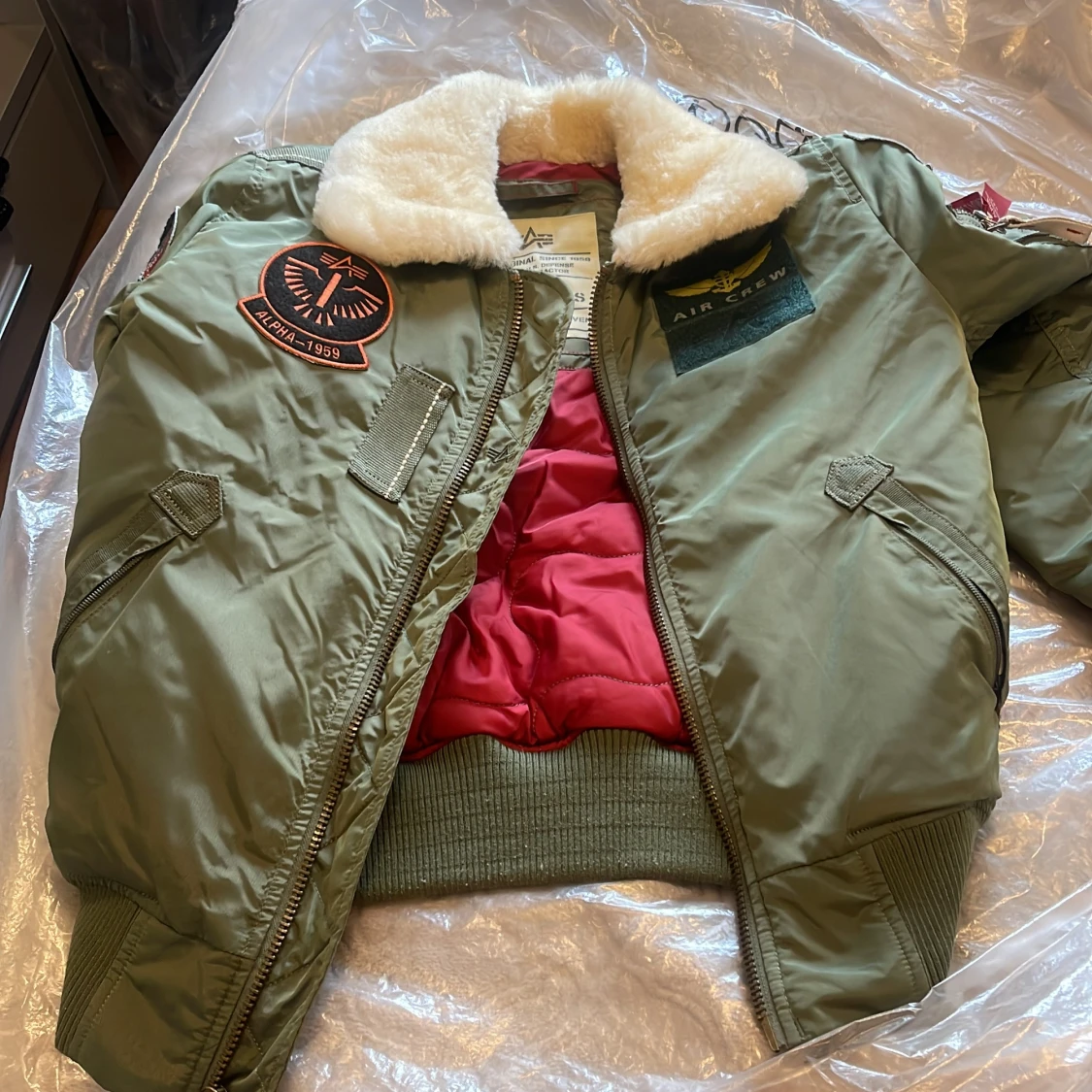 Alpha Industries grön bomberjacka S