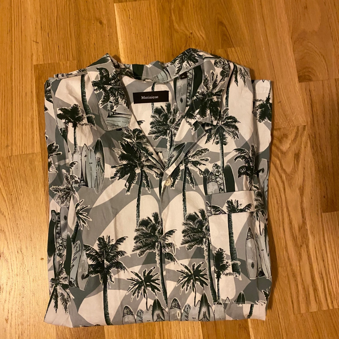 Palmemönstrad skjorta från Matinique