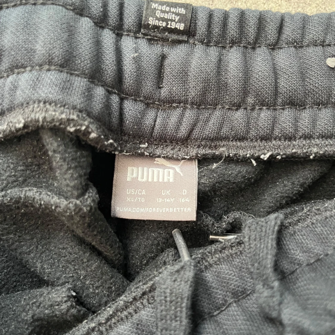 Svarta mjukisbyxor från Puma  - 3