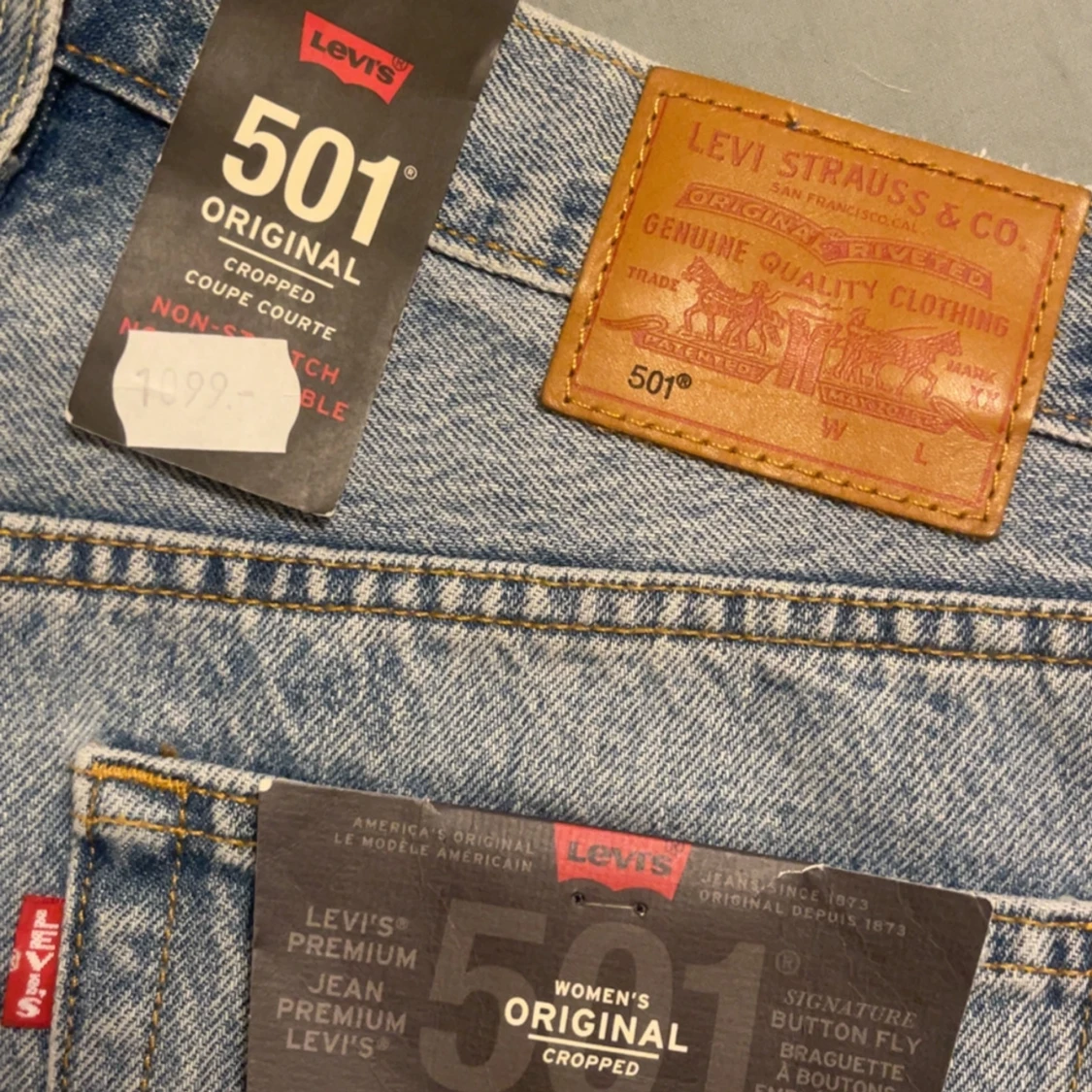 Levi's 501 Cropped jeans i ljusblå denim - 2