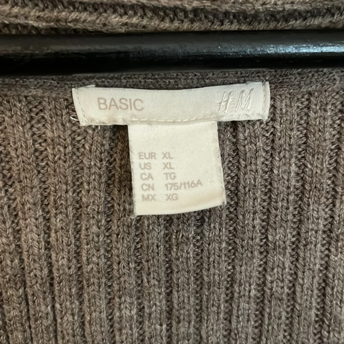 Beige stickad kofta från H&M - 2