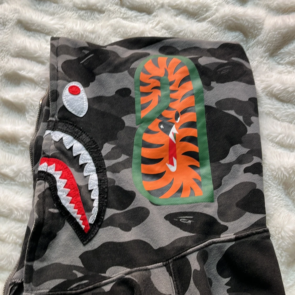 Grå camo hoodie från A Bathing Ape - 3