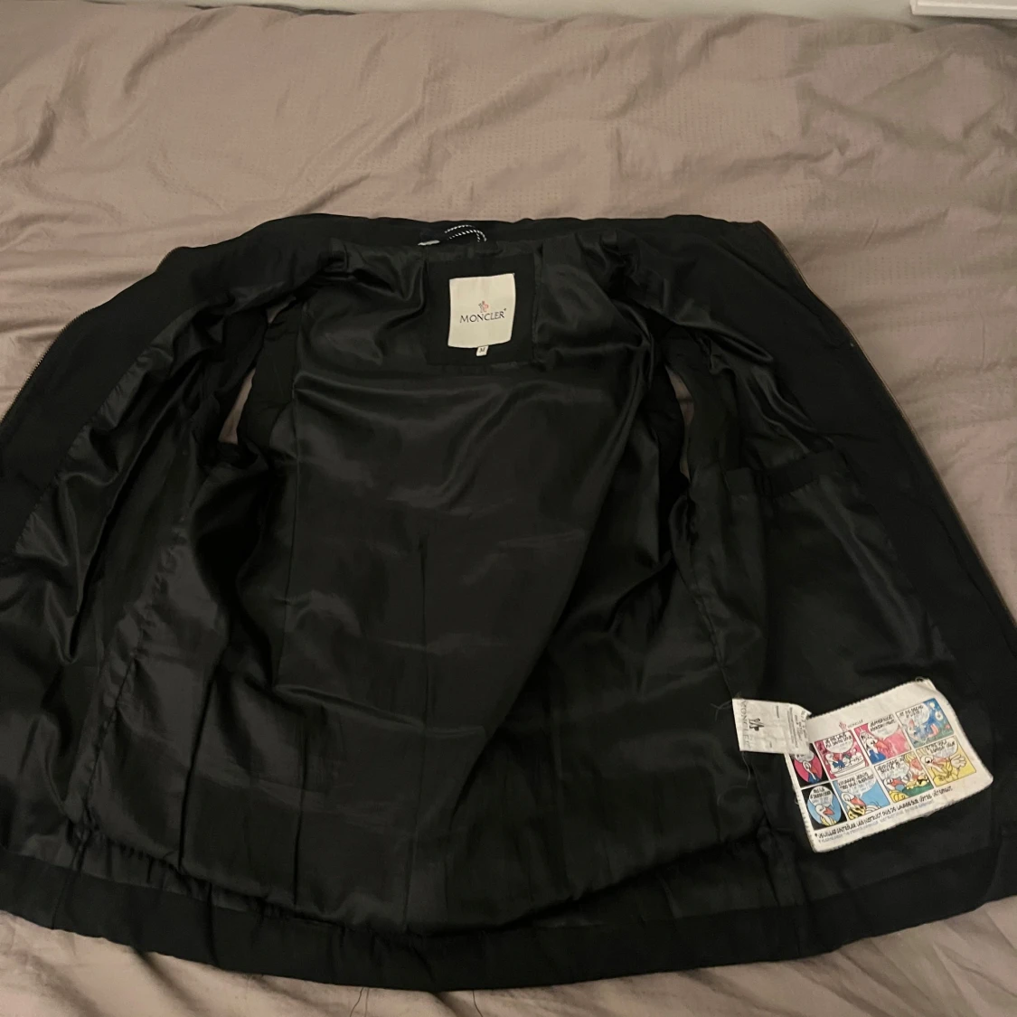 Svart dunväst från Moncler - 2