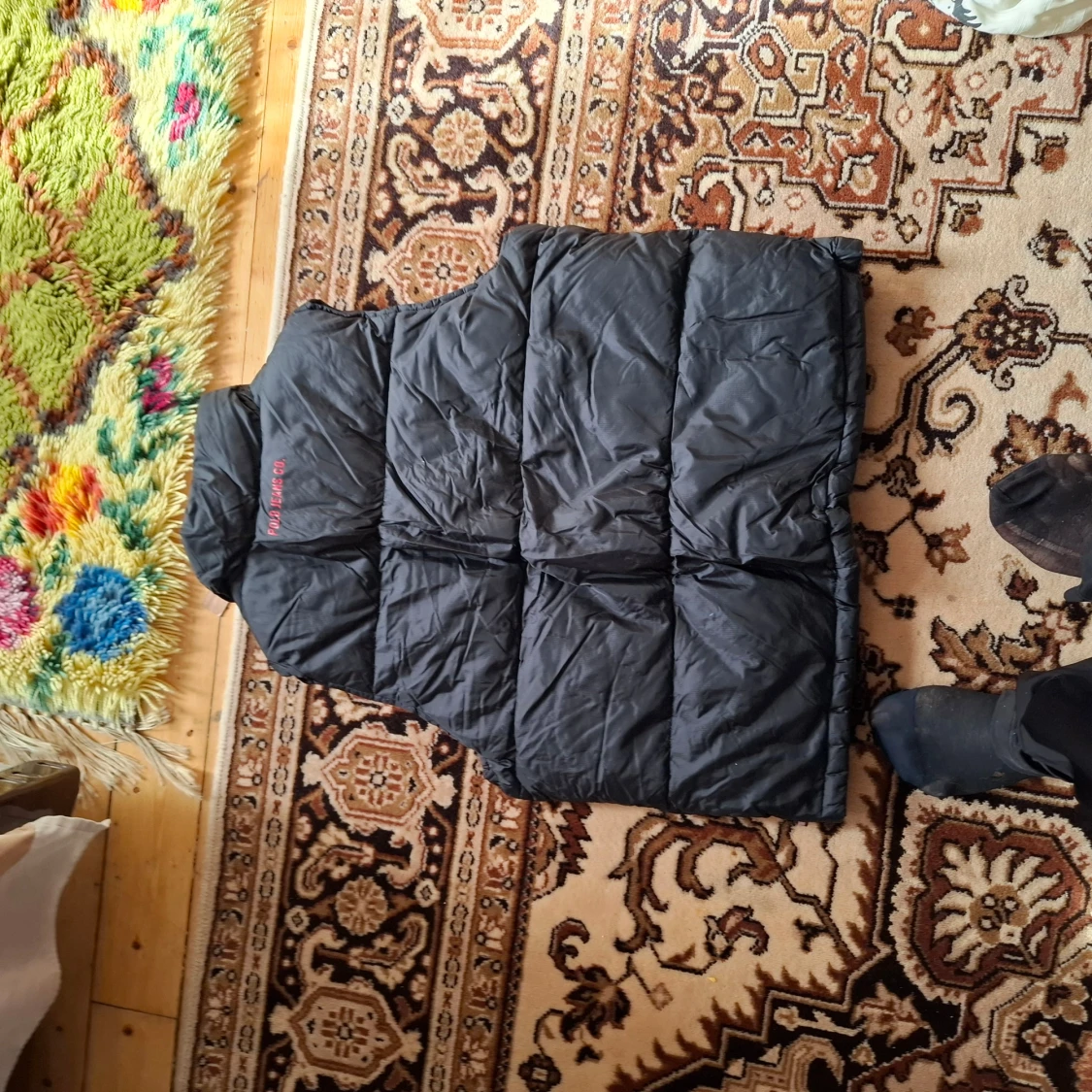 Svart dunväst med dragkedja - 3