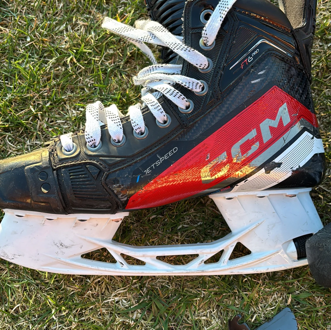 CCM Jetspeed FT6 Pro skridskor - 2