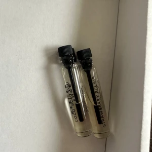 Essnce Testers - - Coco about you och Strawberry eclair 