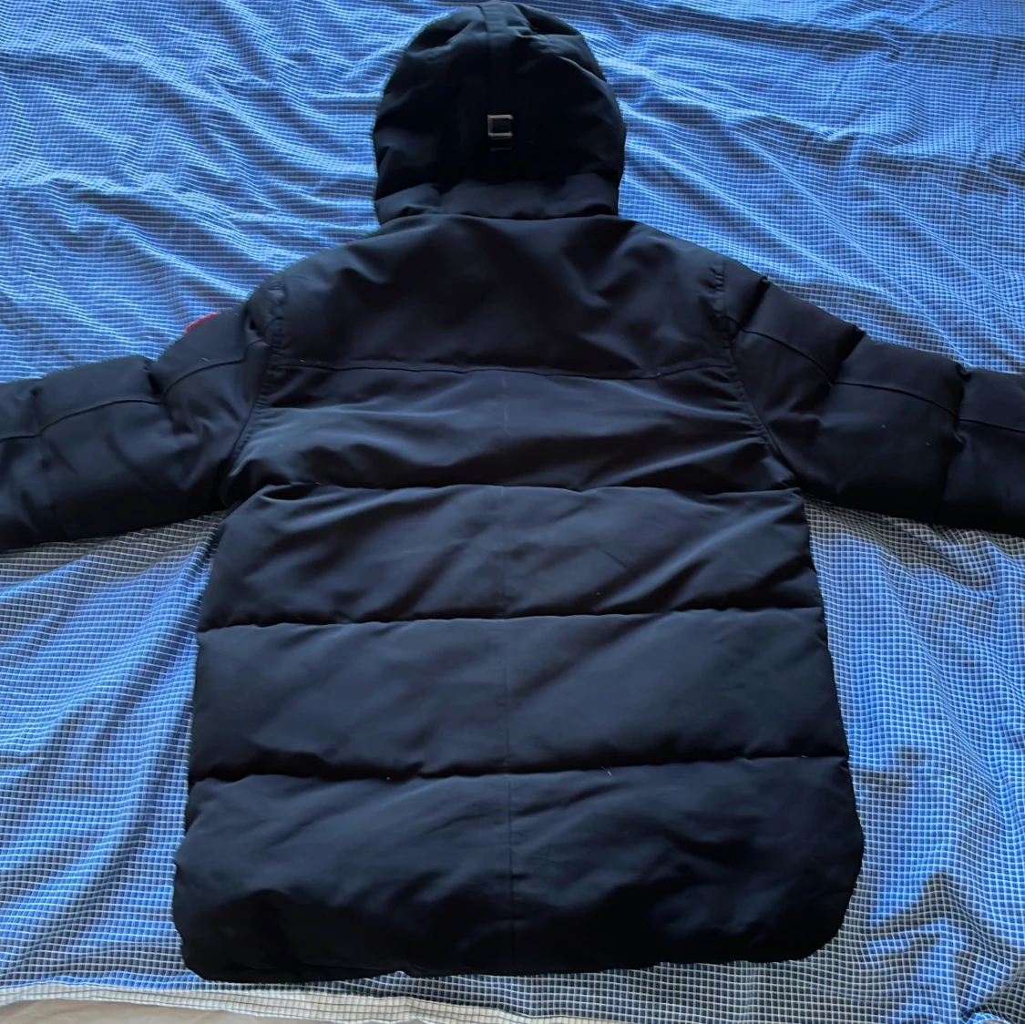 Svart pufferjacka från Canada Goose - 1