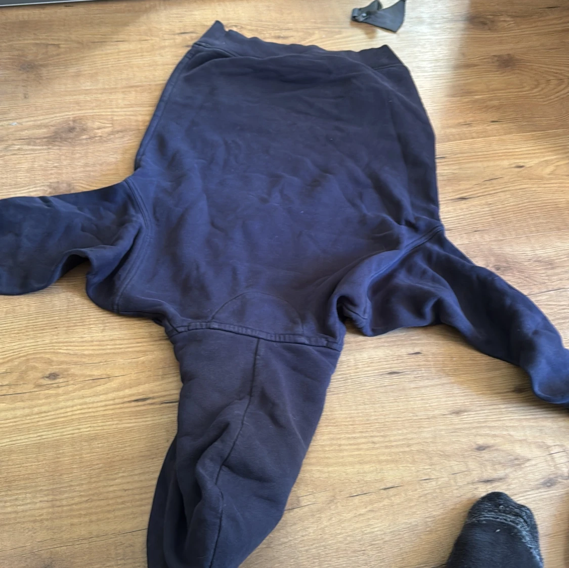 Mörkblå hoodie från Gant - 1