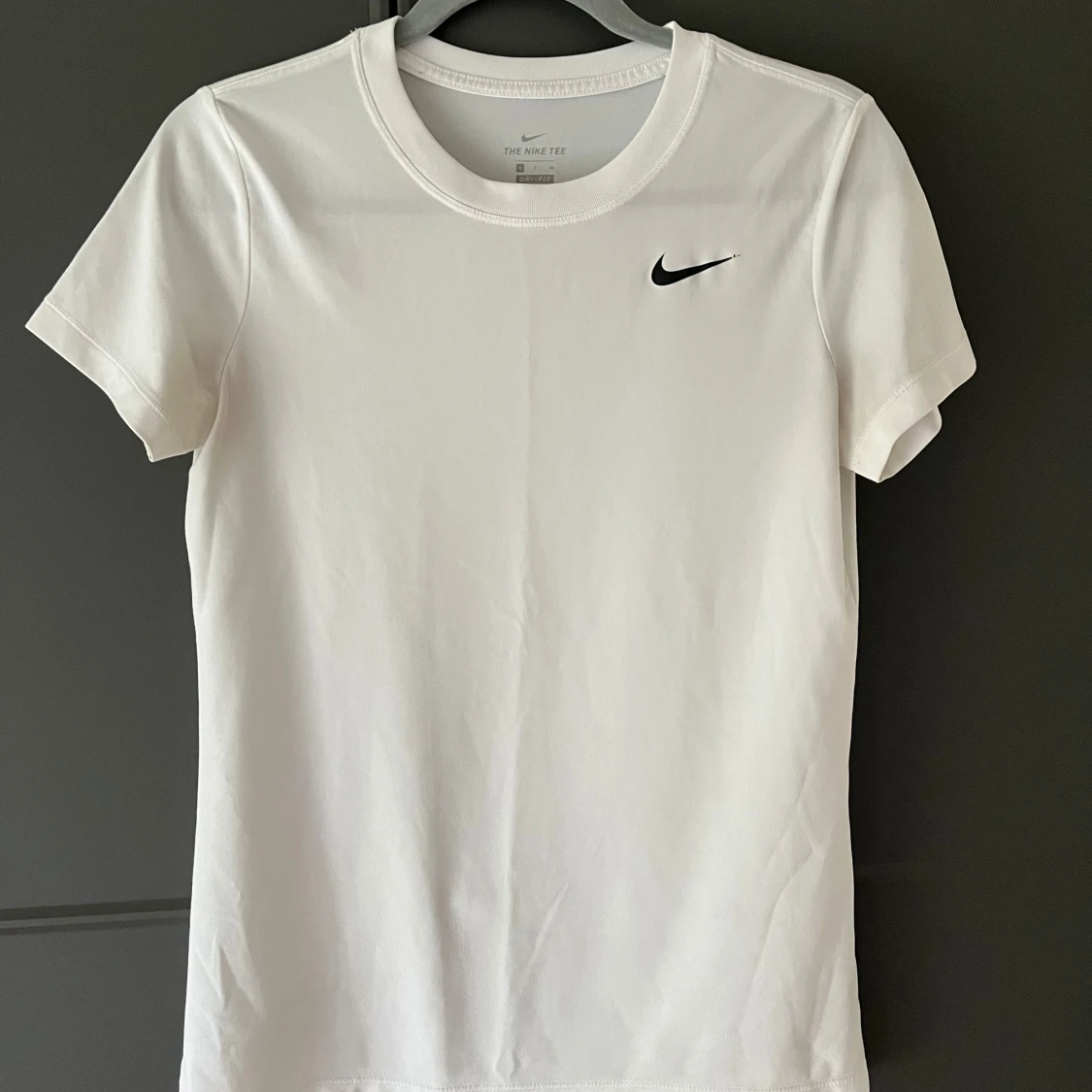 Vit tränings t-shirt från Nike