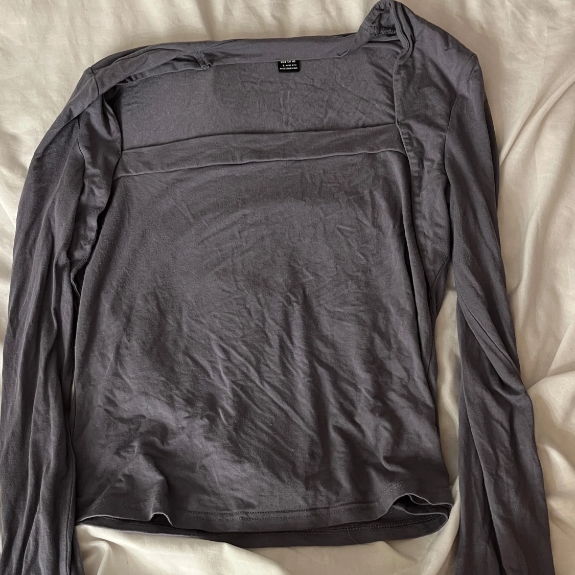 Mörkgrå långärmad tröja  - 1