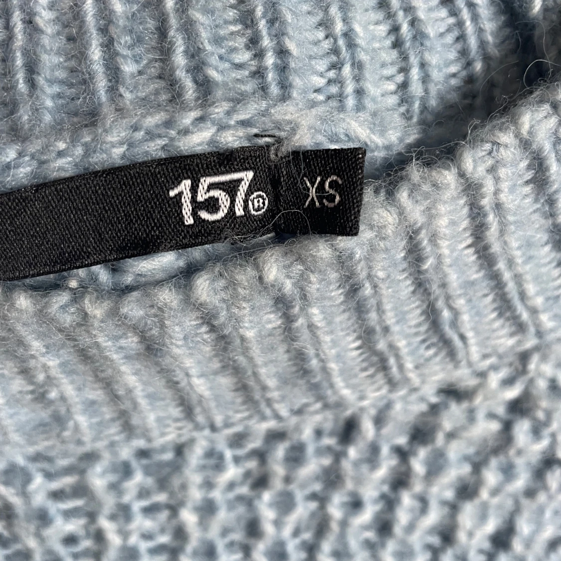 Ljusblå stickad tröja från 157 - 2