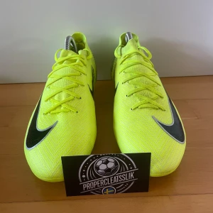 Nike Mercurial Vapor Pro AG - Storlek 43   Condition 9.5 ( använda en gång)  