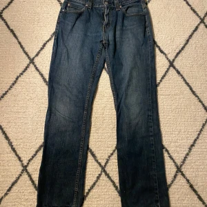 Levis jeans - Säljer dessa Levi jeans i storlek w33 och l34 riktigt snygga kom privat för fler frågor och funderingar