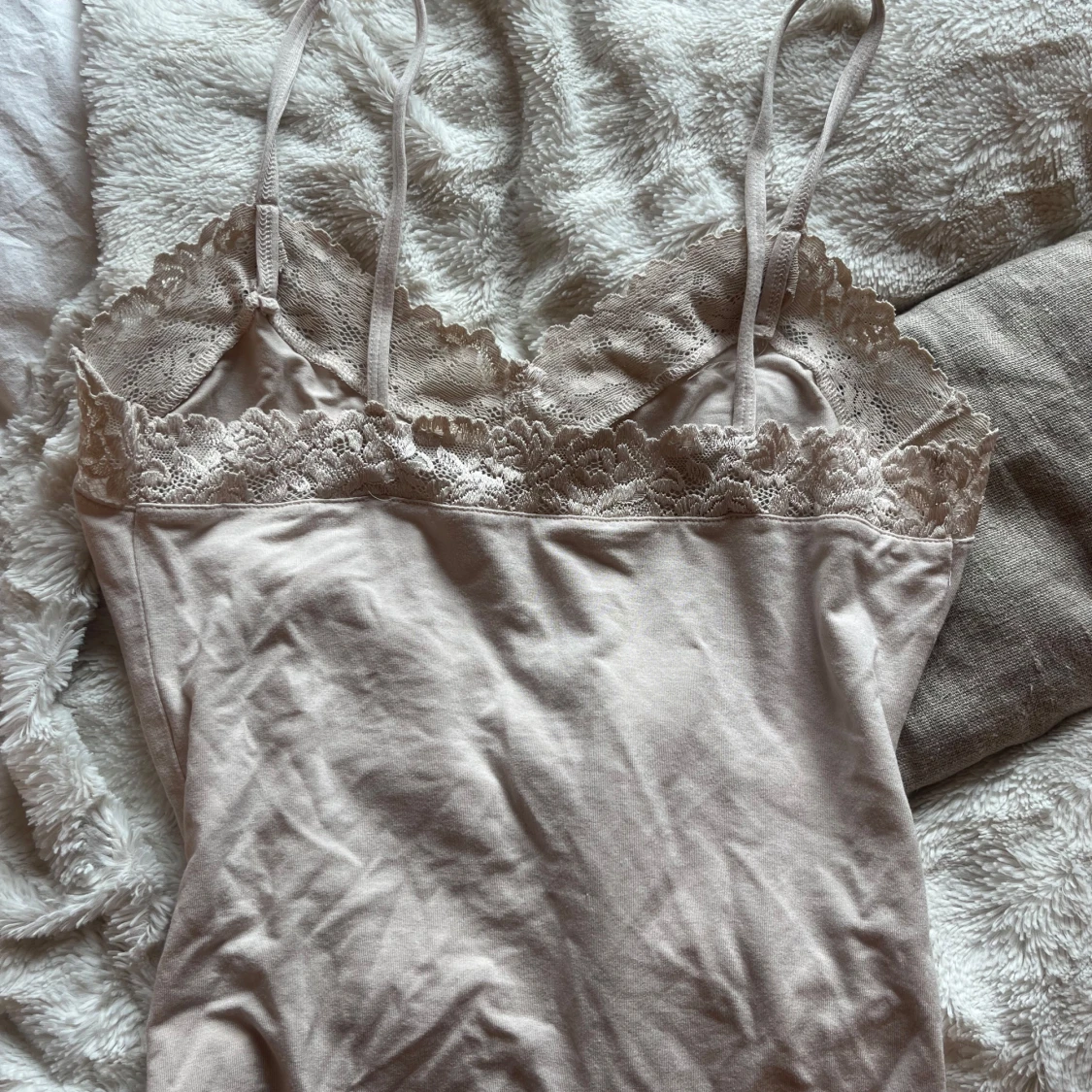 Beige linnetopp från Intimissimi - 1