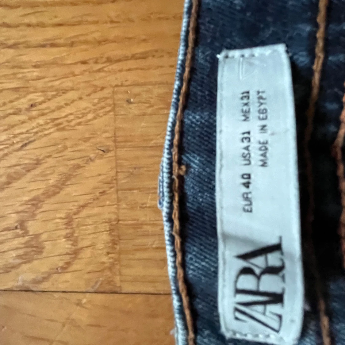 Mörkblå skinny jeans från Zara  - 2