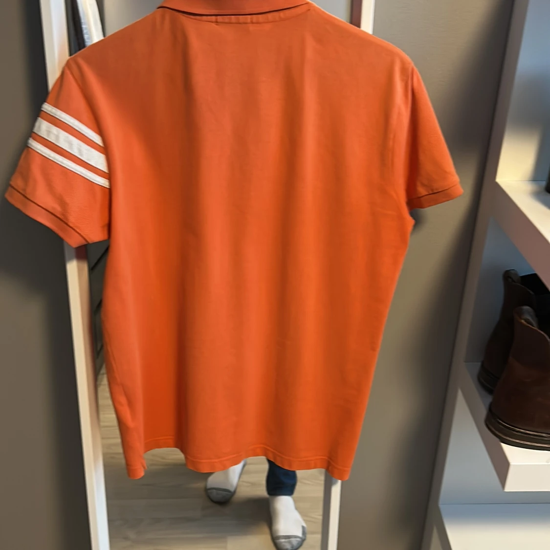 Orange kortärmad pikétröja från Moncler - 2