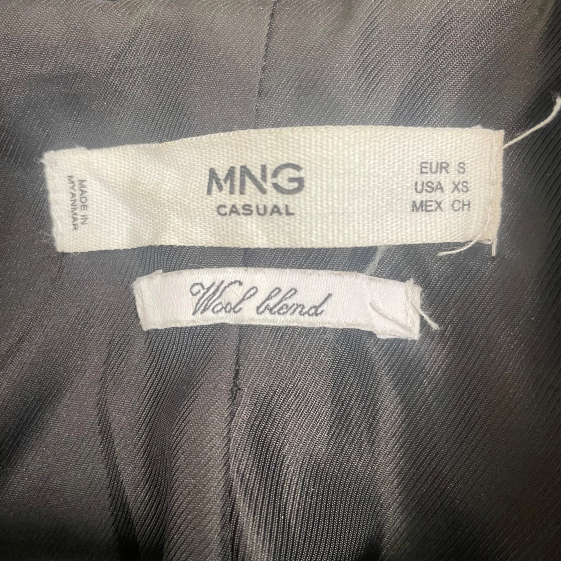 Svart kappa från MNG Casual - 2