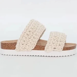 Sommar sandaler - Säljer ett par sandaler från Duffy i storlek 40 då de är för stora. Använda förra sommaren, så i bra skick! Nypris 549kr🌸💓