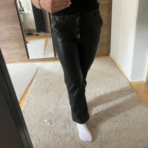 Skinnbyxor -   Något korta på mig som är 166💓