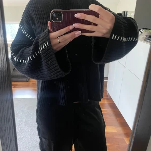 Stickad tröja  - Jätte fin stickad tröja! Från Gina Tricot, storlek S men passar också till M 💗