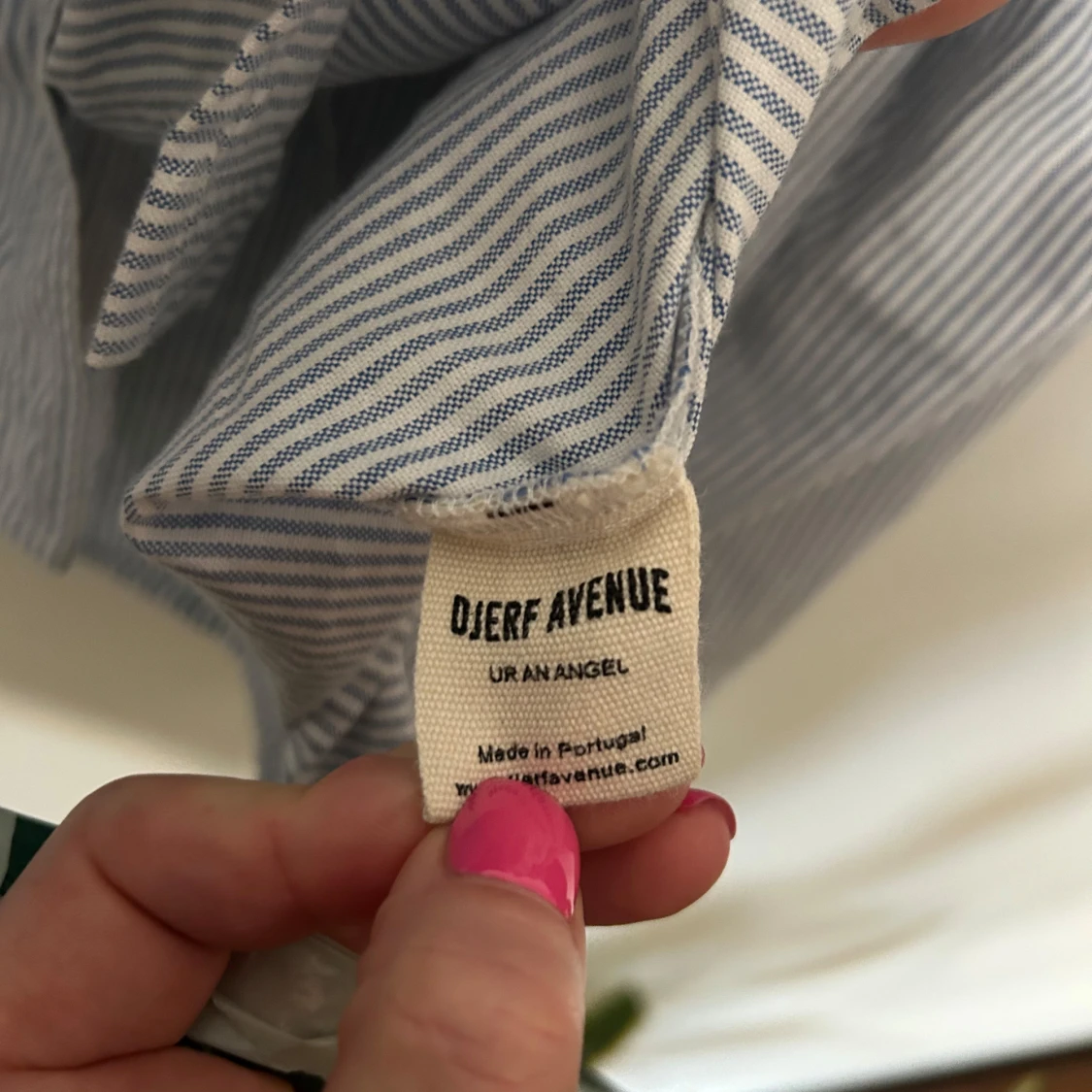 Blåvit randig skjorta från Djerf Avenue - 3