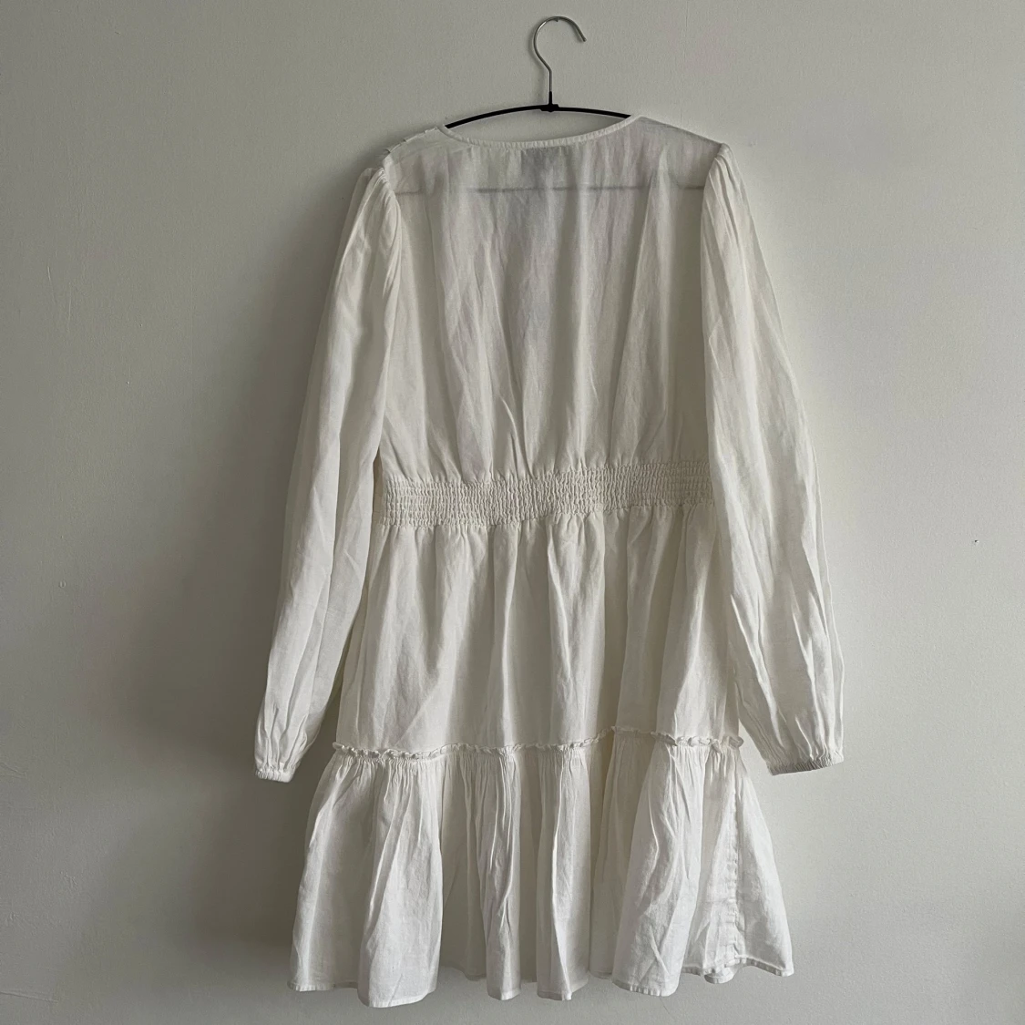 Vit linnéklänning från Neo Noir - 1