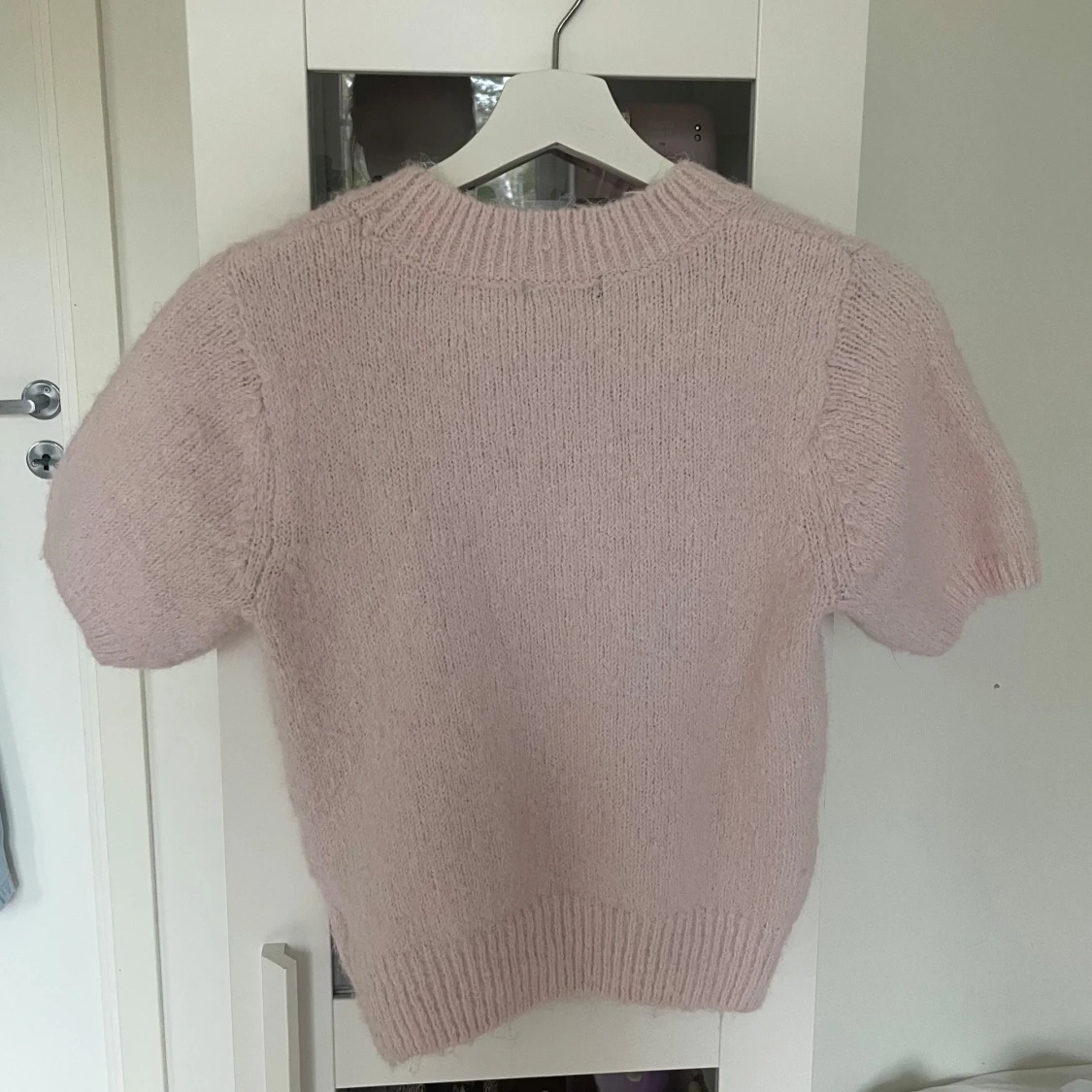 Ljusrosa stickad tröja från Gina Tricot - 1