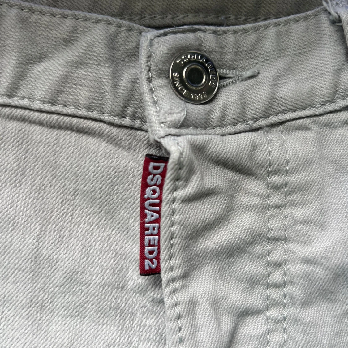 Ljusgrå jeans från Dsquared2 - 1