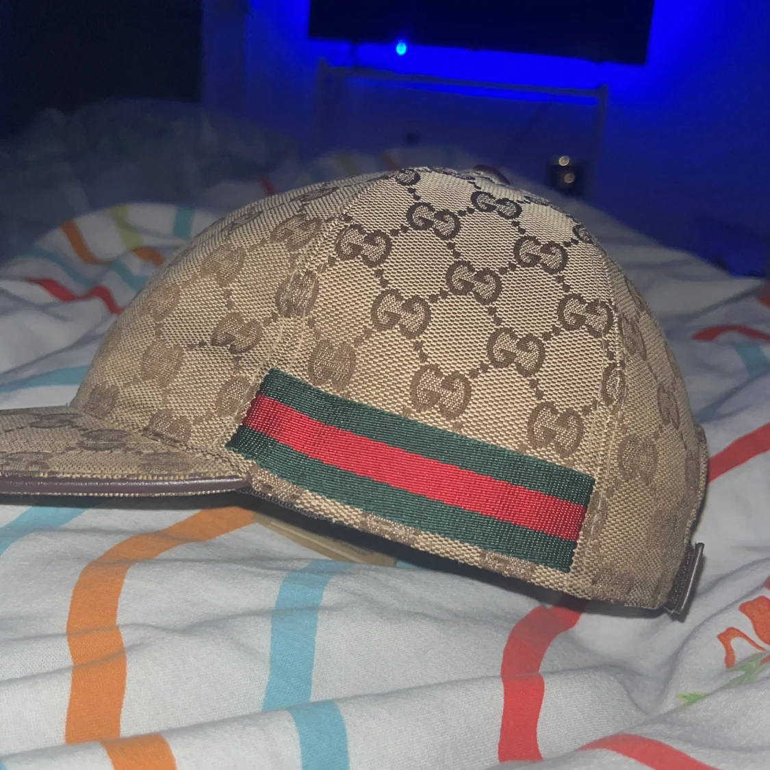 Beige keps från Gucci med GG-mönster - 1