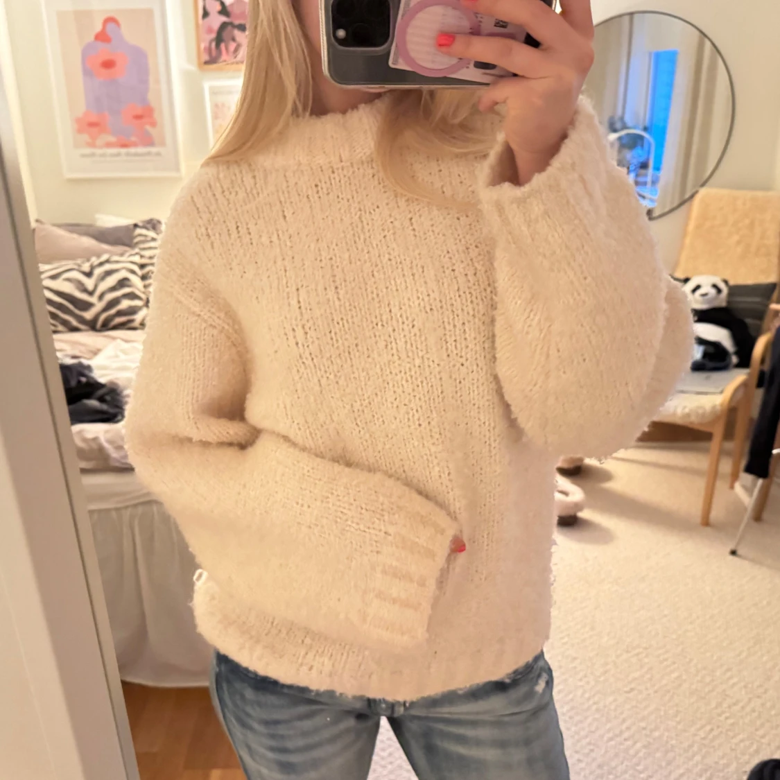 Beige stickad tröja med hög krage från H&M - 1