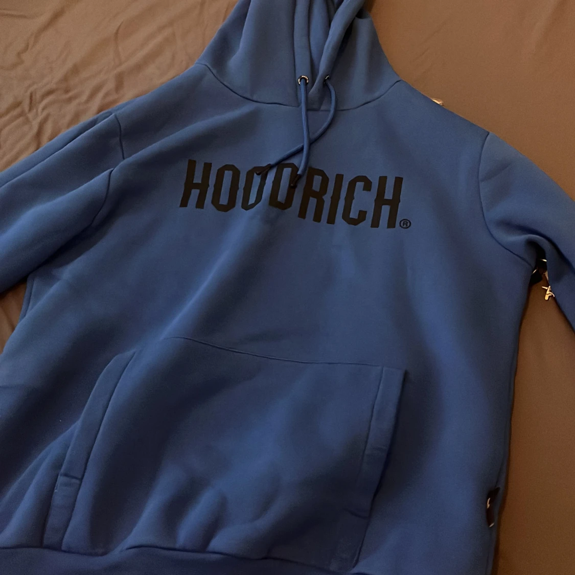 Blå hoodie från Hoodrich