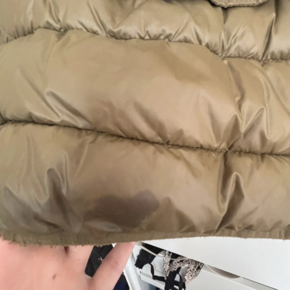 Olivgrön pufferjacka från Zara - 2