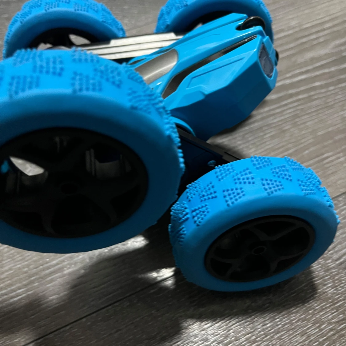 Blå leksaksbil  - 3