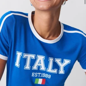 Snygg T-shirt  - Säljer denna blåa T-shirt. Knappt använd. Skriv vid frågor💕💕