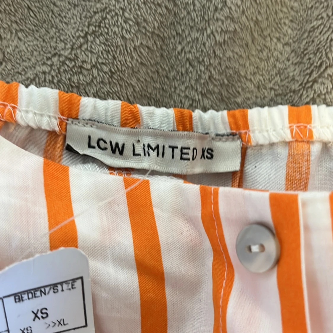 Randig kortklänning från LCW Limited XS - 2