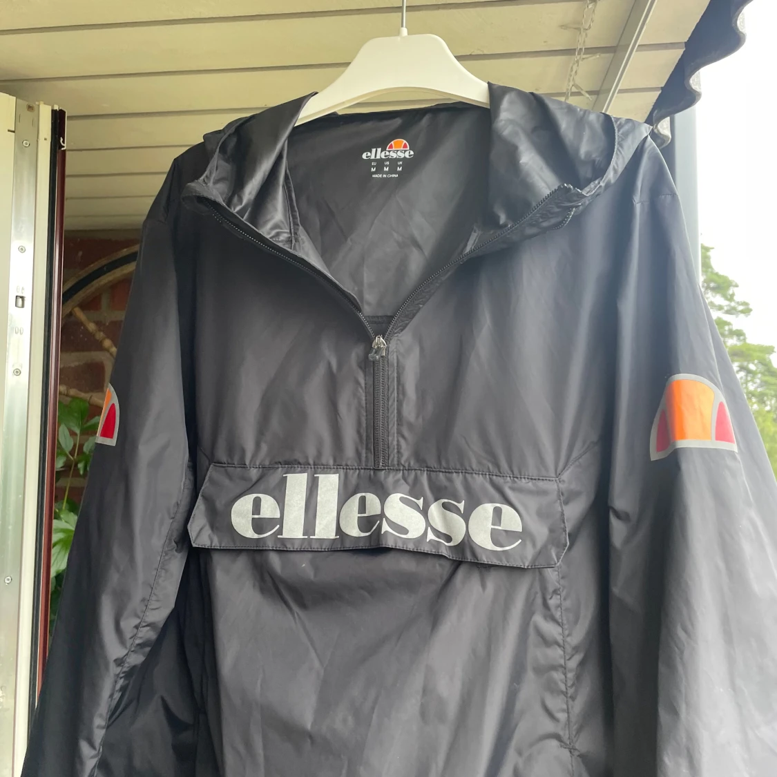 Svart vindjacka från Ellesse - 2