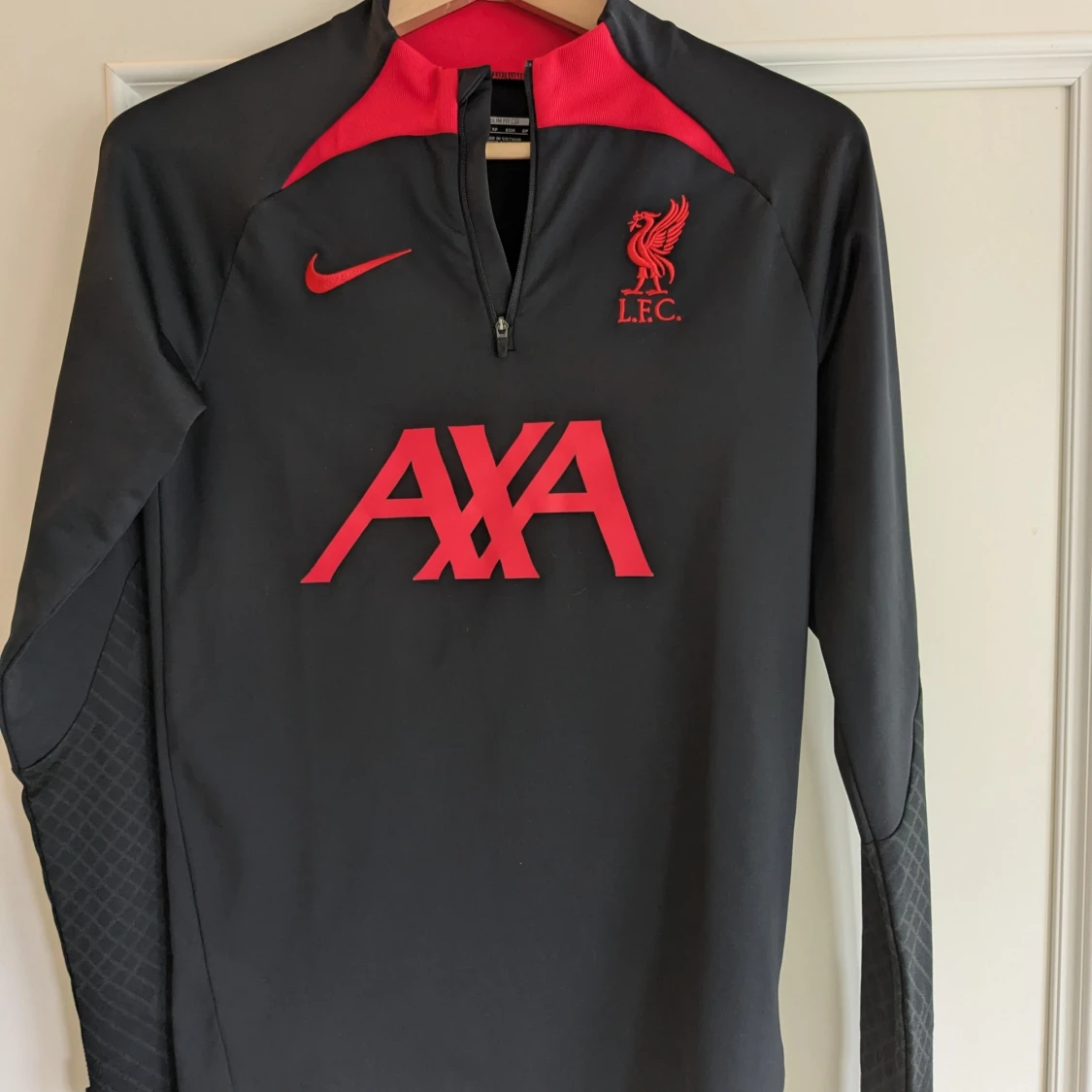 Nike FC Liverpool 22/23 Mnk Dri Fit Strike Drill T-shirt med lång ärm XS