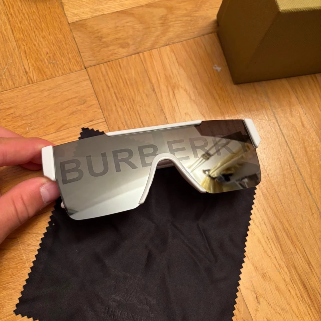 Burberry solglasögon  - 1