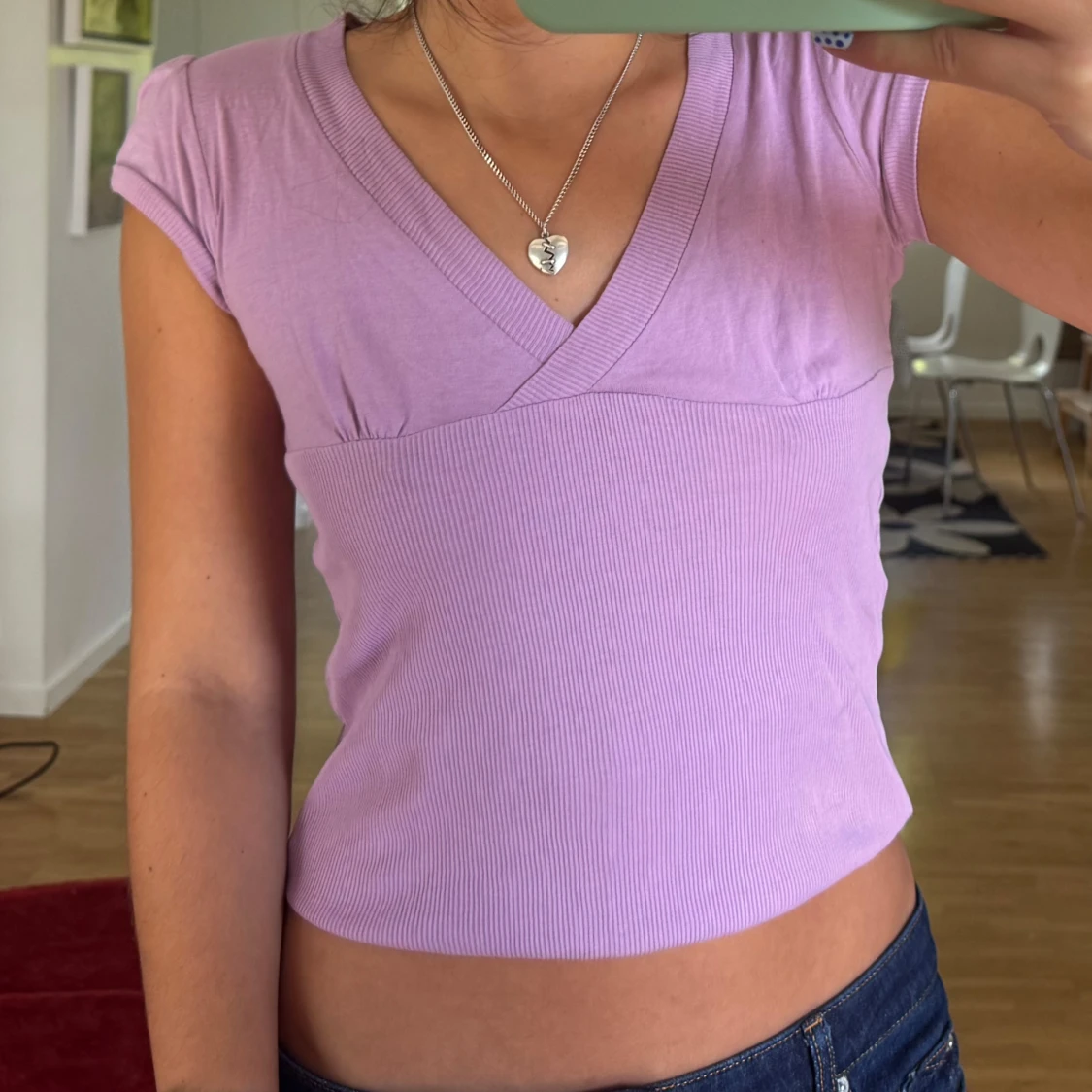 Ljuslila ribbad omlottopp - 2