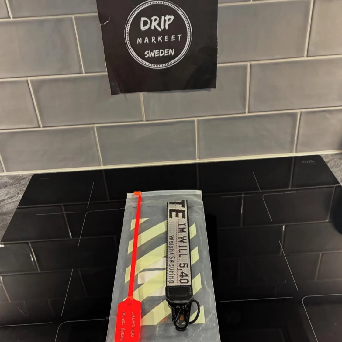 silver off white nyckelring  - 2