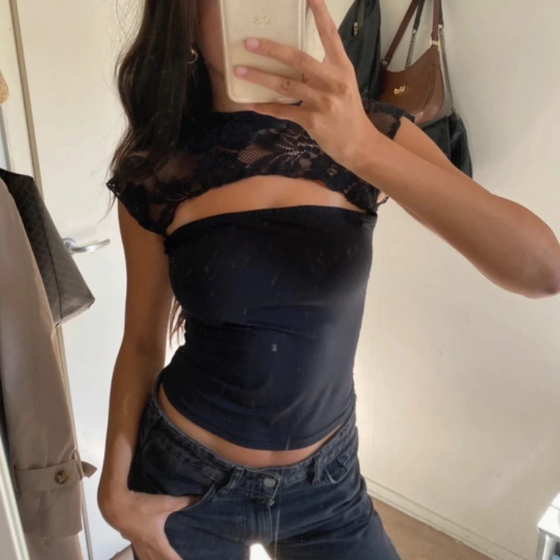 Svart blommig mesh topp med spets - 2